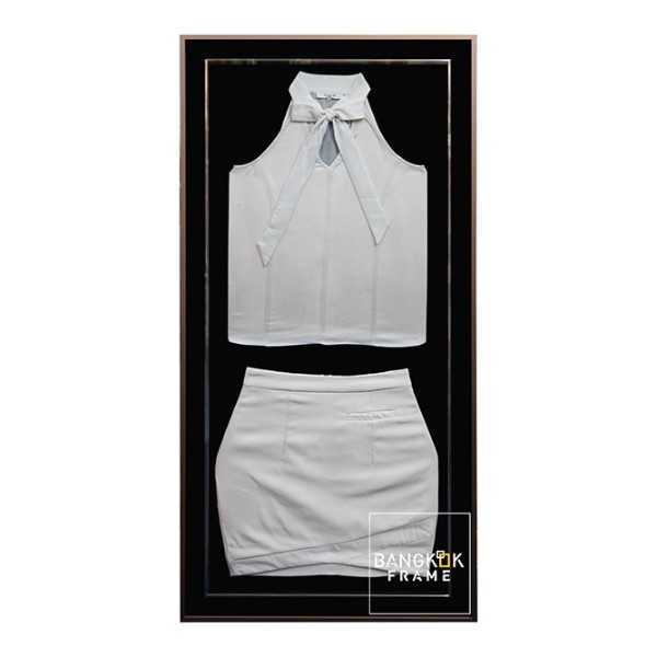 กรอบรูปโชว์เสื้อที่ระลึก